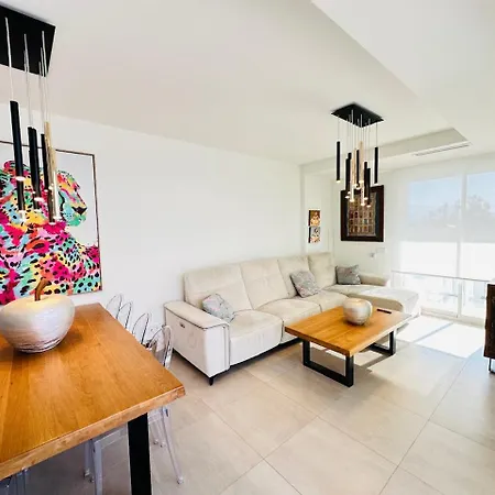 Casa Blanca Villa *